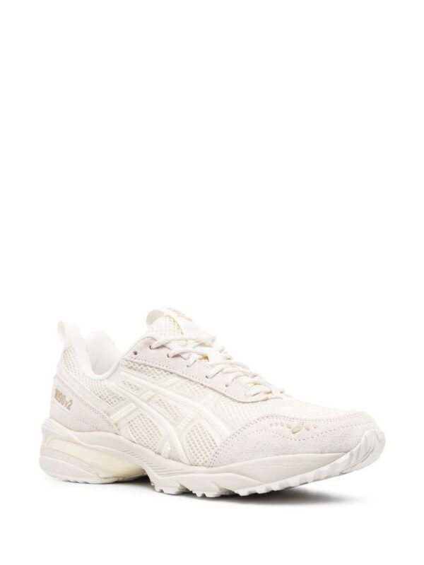 19479184_43638530_1000-1.jpg ASICS low-top lace-up sneakers