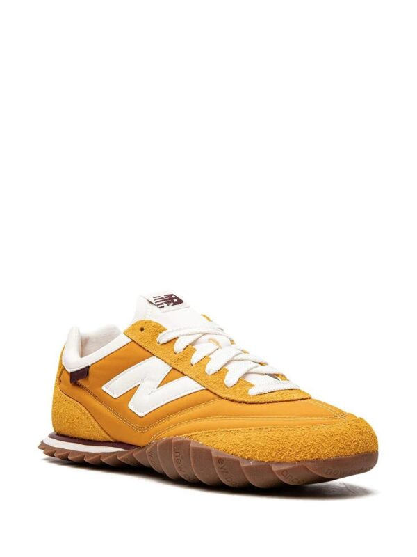 19492514_43408682_1000-1.jpg New Balance x Donald Glover RC30 "Golden Hour" sneakers