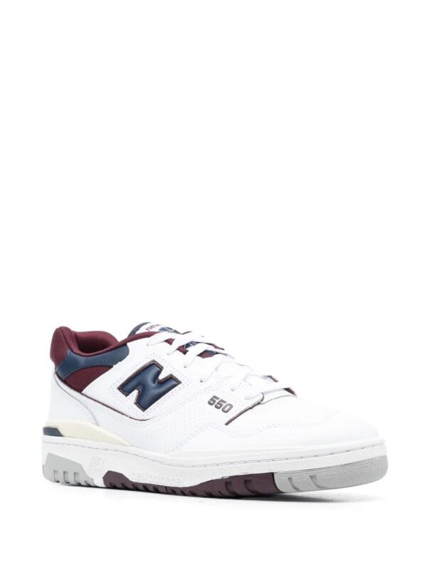 19541517_43587639_1000-1.jpg New Balance 550 low-top sneakers