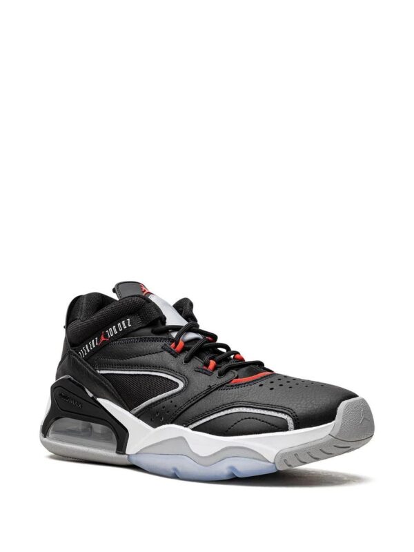 19593018_43663344_1000-1.jpg Jordan Jordan Point Lane sneakers