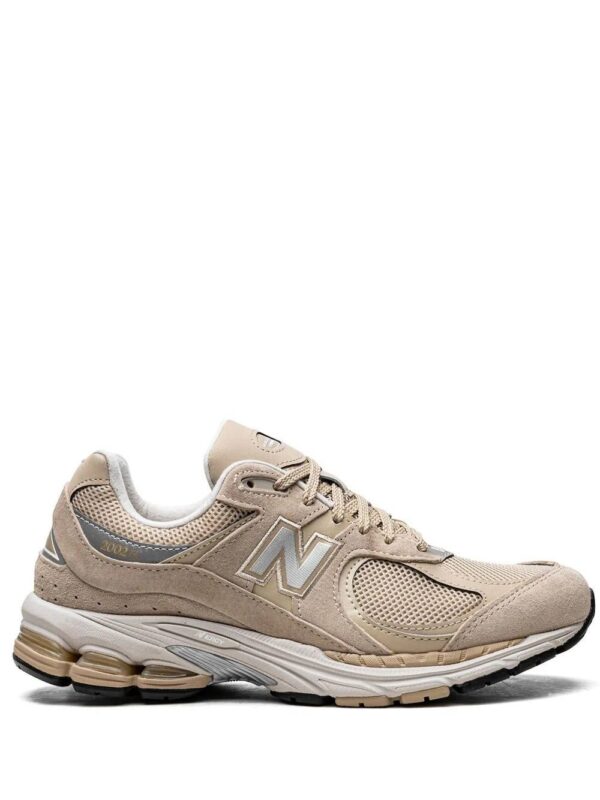 19606241_43748813_1000-1.jpg New Balance 2002R low-top sneakers