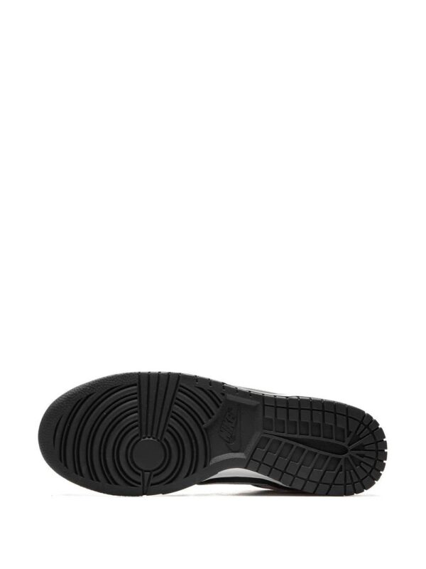 19616186_43748684_1000-1.jpg Nike Dunk Low Retro sneakers