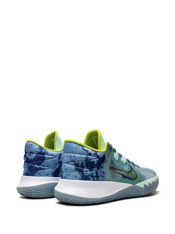 19621032_43751170_1000-1.jpg Nike Kyrie Flytrap V sneakers
