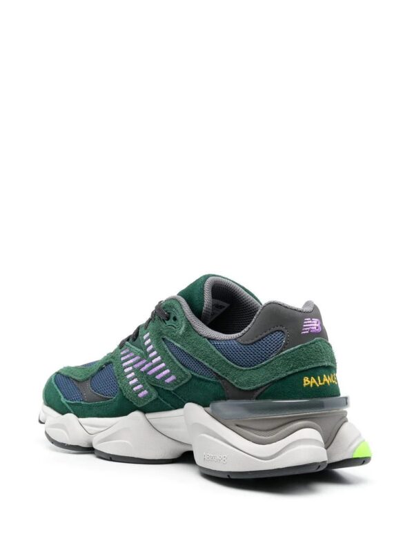 19647919_43952382_1000-1.jpg New Balance 9060 low-top chunky sneakers