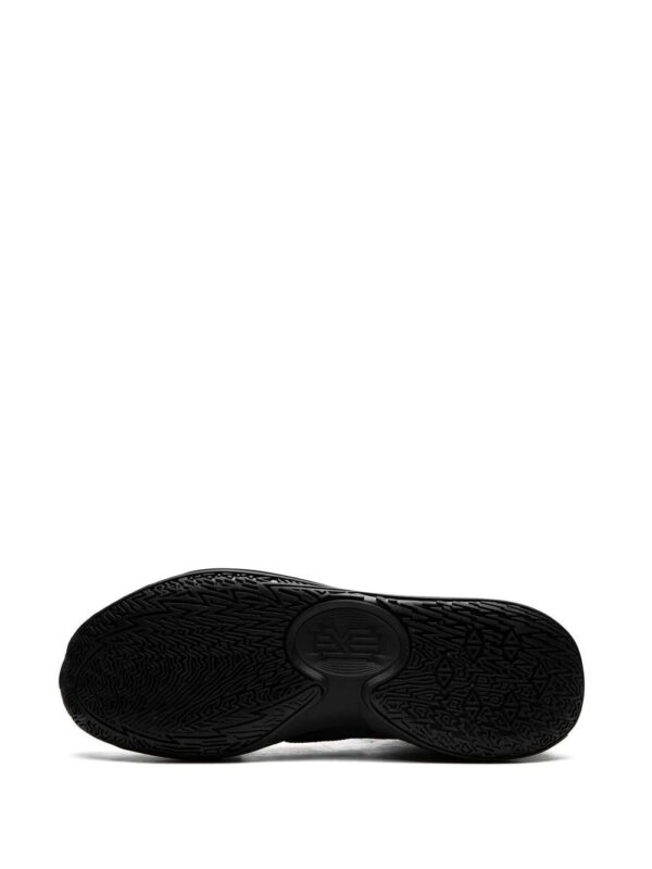 Nike  Kyrie Low 5 sneakers