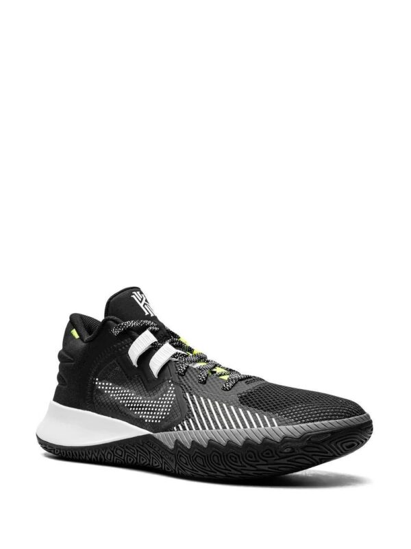 19673770_43951175_1000.jpg Nike Kyrie Flytrap 5 high-top sneakers