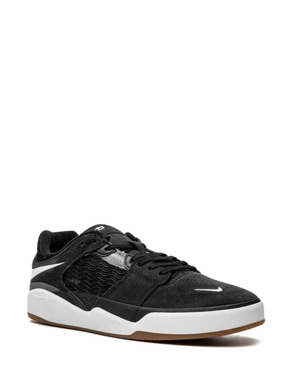 Nike  Ishod Wair SB sneakers