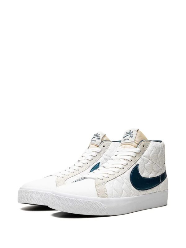 Nike  X Eric Koston SB Blazer Mid sneakers