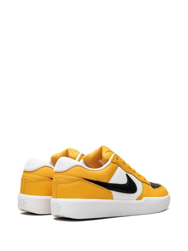 19721225_44083825_1000-1.jpg Nike SB Force 58 sneakers
