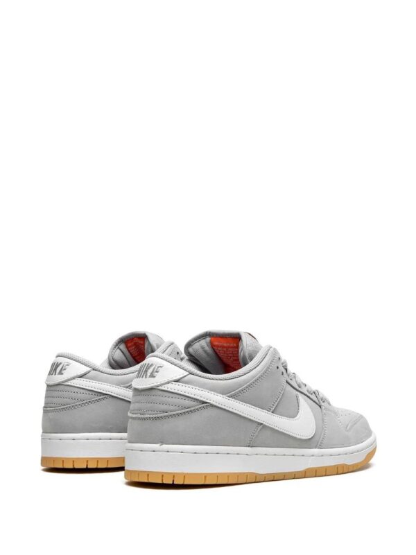 Nike  SB Dunk Low Pro Iso sneakers
