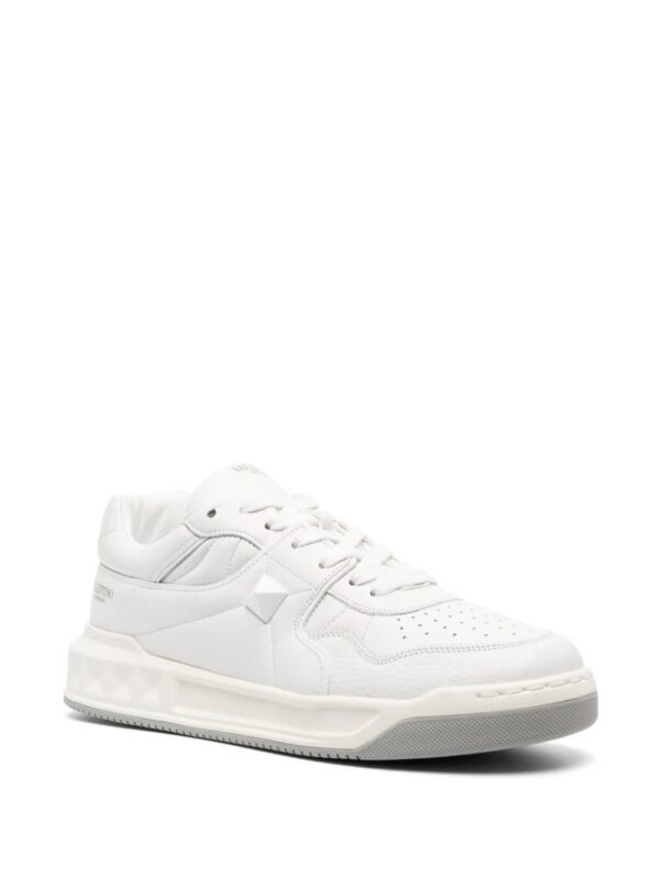 19937146_44836881_1000.jpg Valentino Garavani One Stud leather sneakers