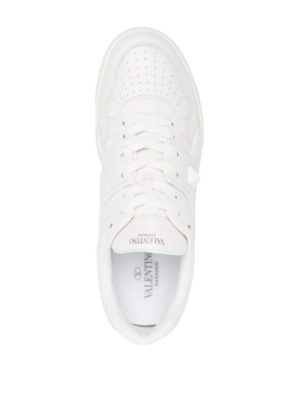 19937146_44837232_1000.jpg Valentino Garavani One Stud leather sneakers