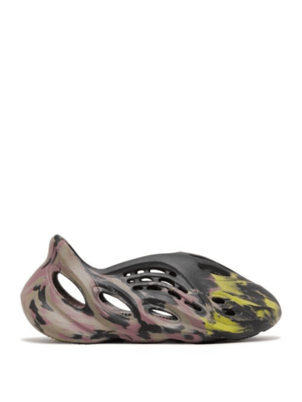 1_6a66a74c-b22d-45bb-b0e4-10fa01eca1d3.png Yeezy Foam Runner 'MX Carbon'