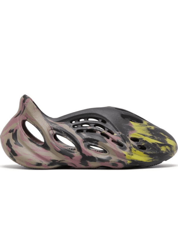 1_7a2c4ab0-4336-4a4f-8a0b-620168056d91.png Yeezy Foam Runner 'MX Carbon'