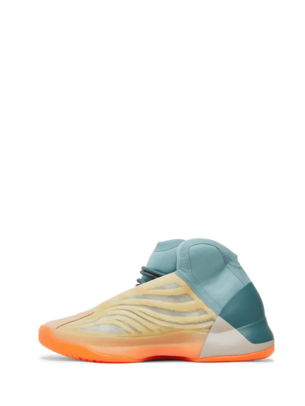 Yeezy Quantum 'Hi-Res Coral'