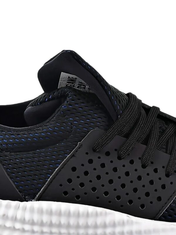 21066907_61292788_1000.jpg adidas Athletics 24/7 Tr sneakers