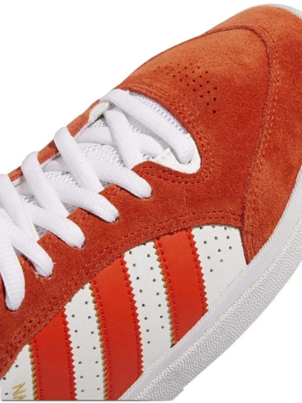 21686775_61140011_1000.jpg adidas Tyshawn Low "Collegiate Orange" sneakers