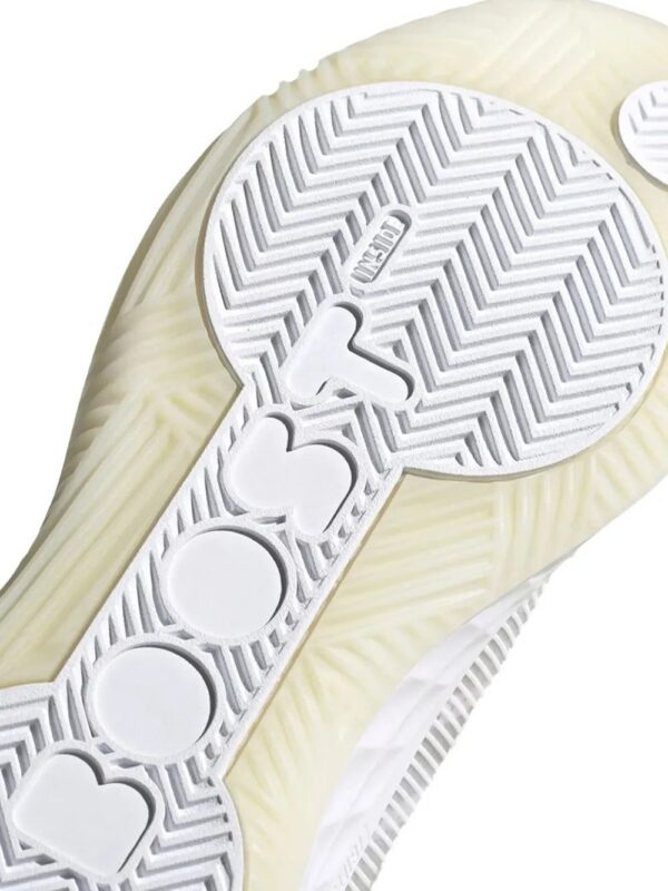 21841538_61142778_1000.jpg adidas Pro Boost Mid trainers
