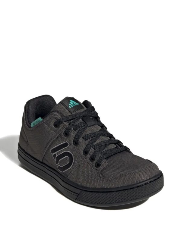 21842080_61145631_1000.jpg adidas Freerider Canvas trainers
