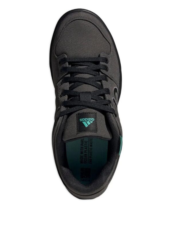 21842080_61291003_1000.jpg adidas Freerider Canvas trainers