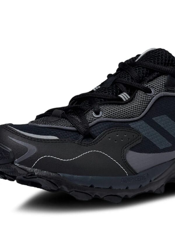 22437853_61275757_1000.jpg adidas Response Hoverturf sneakers