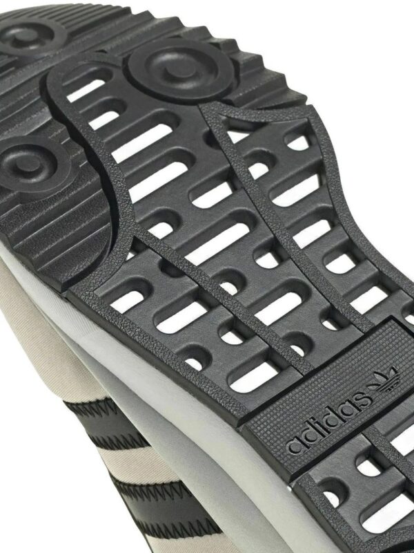 22439360_61141125_1000.jpg adidas SL Andridge sneakers