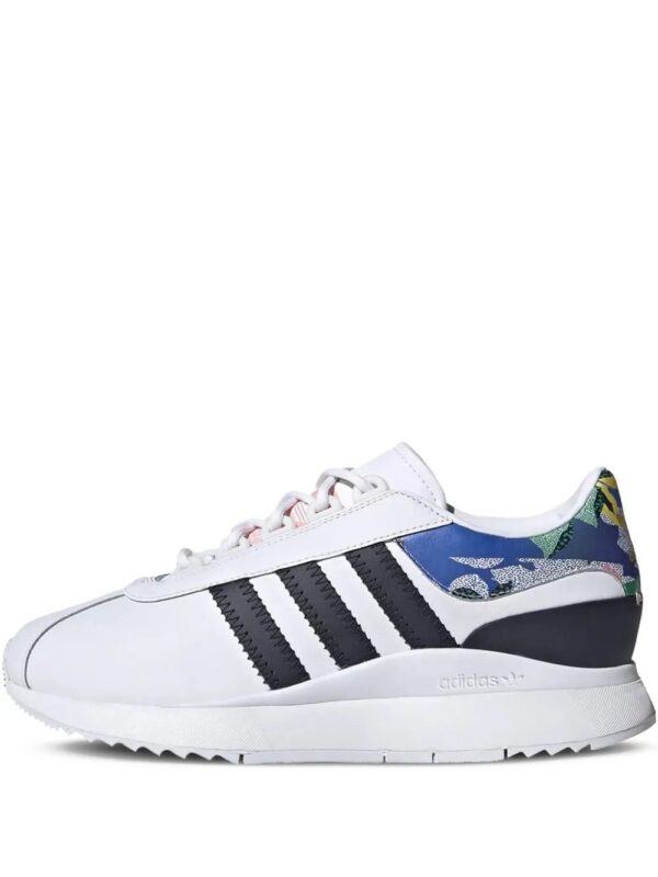 22439368_61275617_1000.jpg adidas SL Andridge sneakers