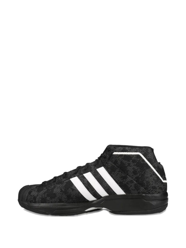 22439483_61142574_1000.jpg adidas Pro Model trainers