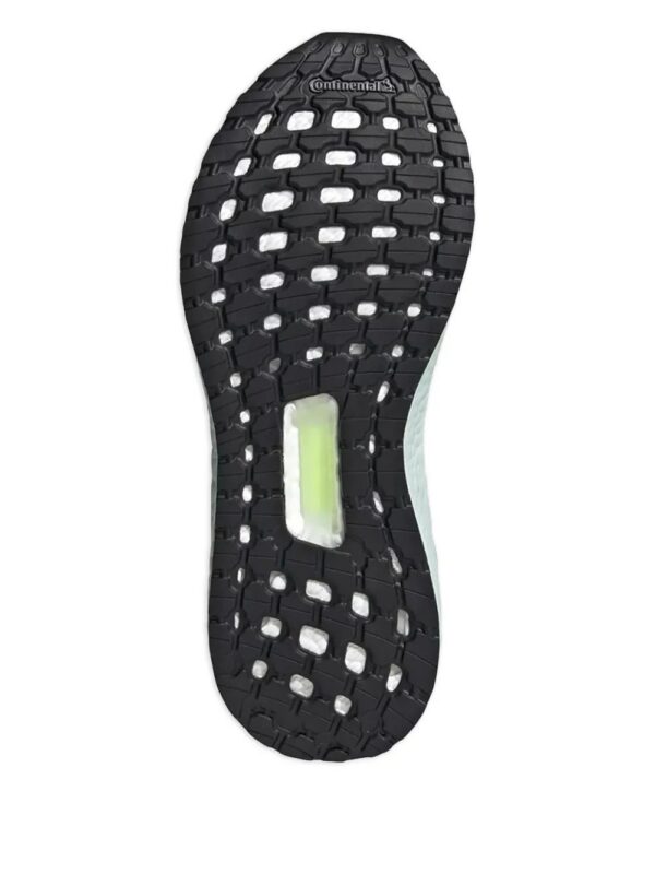 22439905_61286435_1000.jpg adidas Ultraboost 20 sneakers