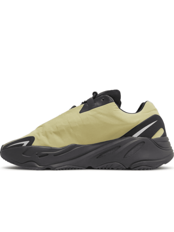Yeezy Boost 700 MNVN 'Resin'