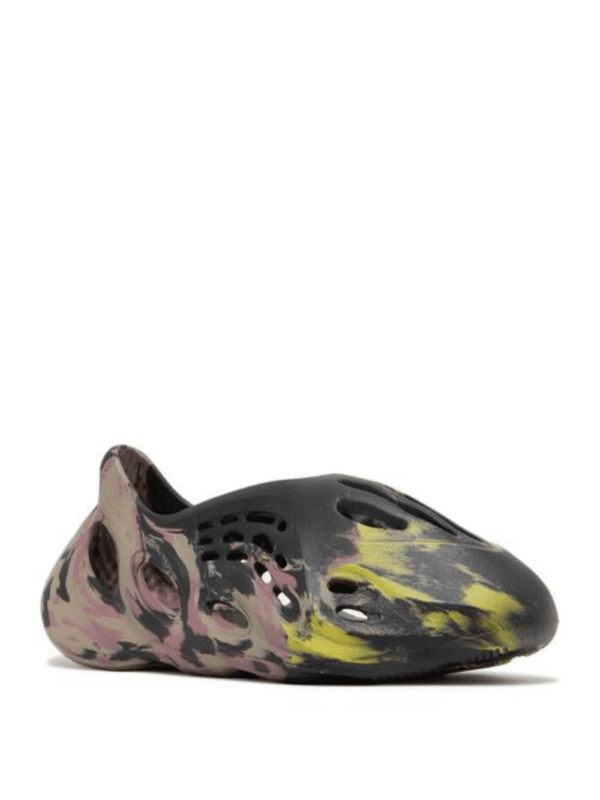 2_9e5a272a-0625-49bf-9576-91007a7620c7.png Yeezy Foam Runner 'MX Carbon'