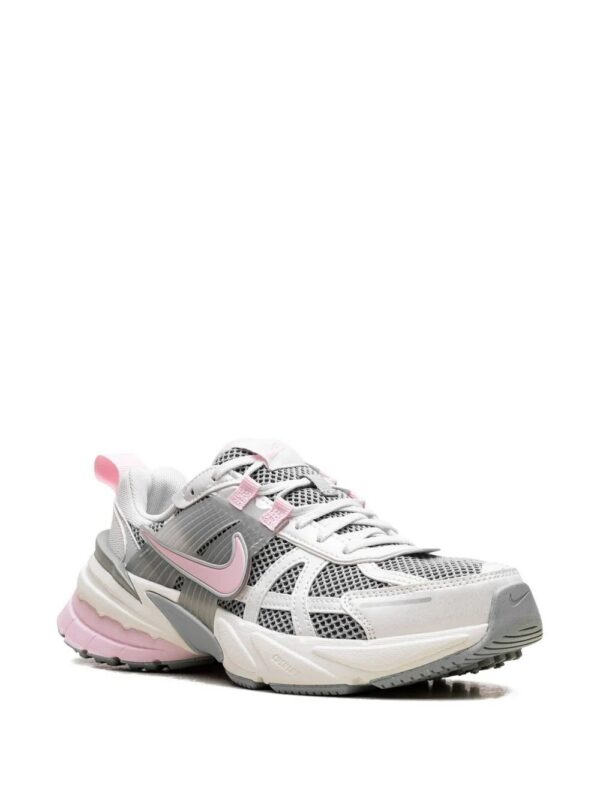 31438936_61115432_1000.jpg Nike V2K Run "Pink Foam" sneakers