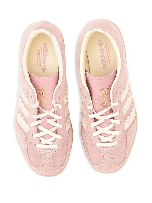 31709218_61087406_1000.jpg adidas Gazelle suede sneakers