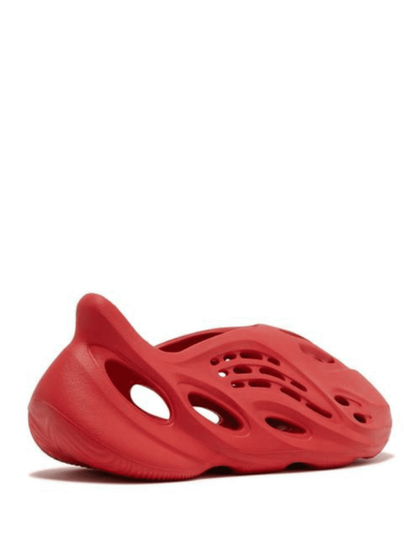 3_571e1559-3d5b-4775-b2b6-e3e59aa8fe07.png Yeezy Foam Runner 'Vermilion'