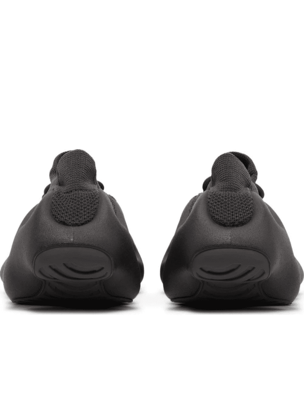 3_90053ded-32bd-4e44-862f-aa9f3c26cc98.png Yeezy 450 'Utility Black