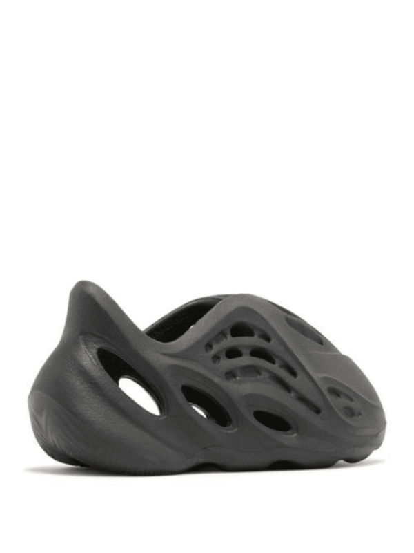 3_9f712815-5af2-4fec-a149-5286b7347a12.png Yeezy Foam Runner Kids 'Onyx'