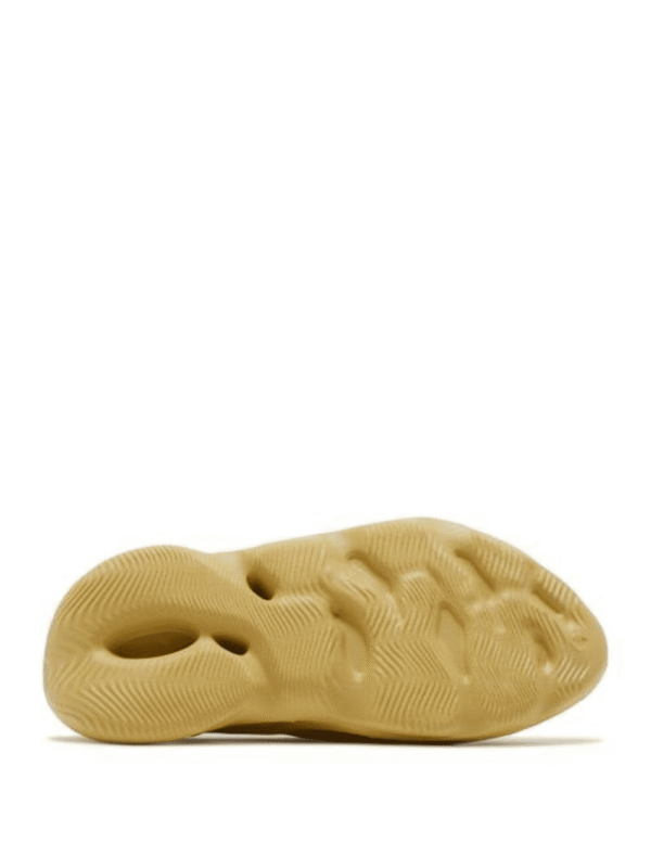 4_3498a052-087c-4684-84f9-ac30d9cac423.png Yeezy Foam Runner 'Sulfur'