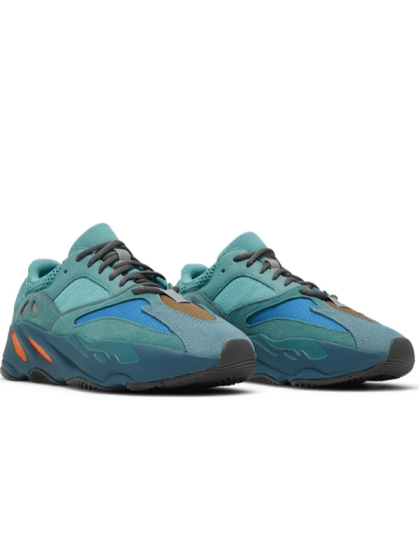 4_8739fb59-bf38-4e77-99ef-adb630cf2752.png Yeezy Boost 700 'Faded Azure'