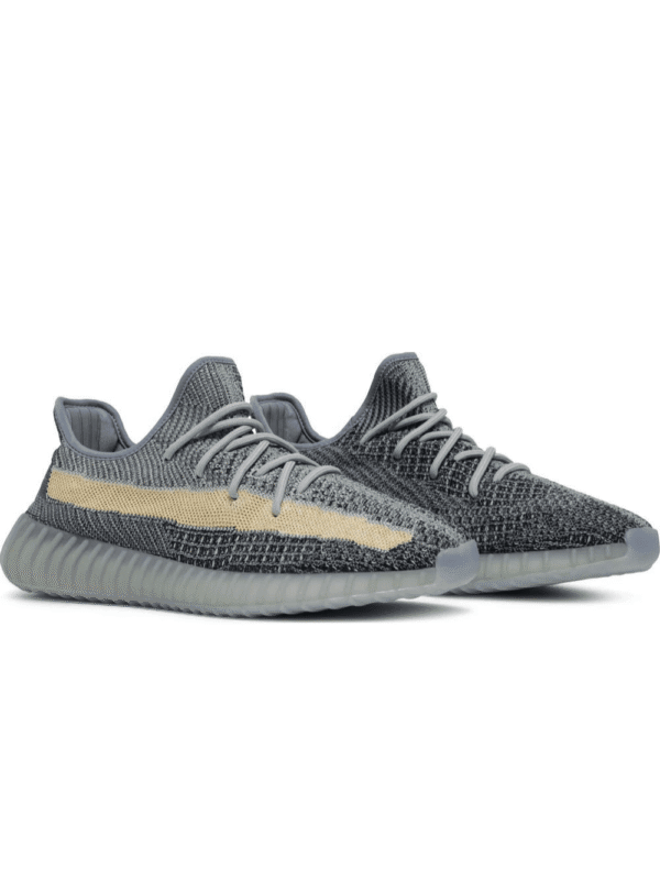 4_ead0d7ee-5091-46a7-a40f-6ed9aa95b25c.png Yeezy Boost 350 V2 'Ash Blue'