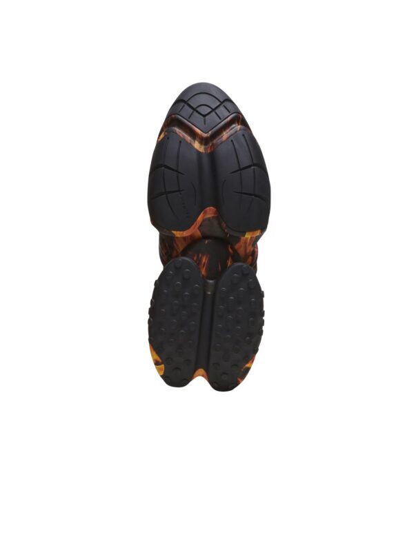 AM0VJ309KOCKEFBK-1.jpg Balmain Unicorn trainers in Fire print neoprene and leather