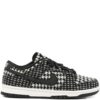 imgi_1_31973231_62008958_1000.jpg Nike patterned sneakers