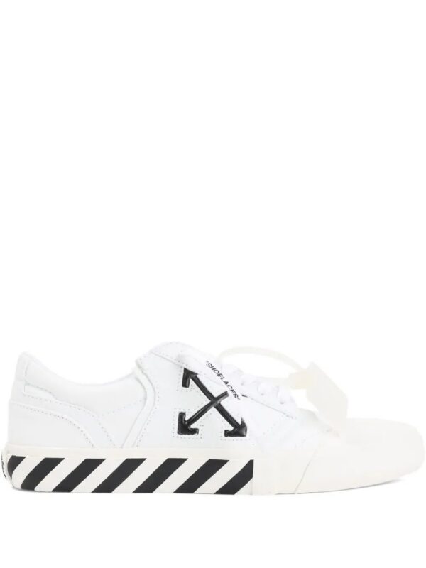 imgi_1_32201310_62068112_1000.jpg Off-White logo-detail lace-up sneakers