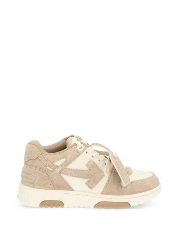 imgi_1_32338737_63978157_1000.jpg Off-White Arrow panelled sneakers
