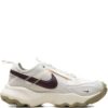 imgi_1_32597123_62890152_1000.jpg Nike TC 7900 lace-up sneakers