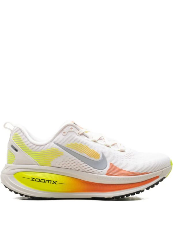 imgi_1_32623059_62990795_1000.jpg Nike Vomero 18 sneakers