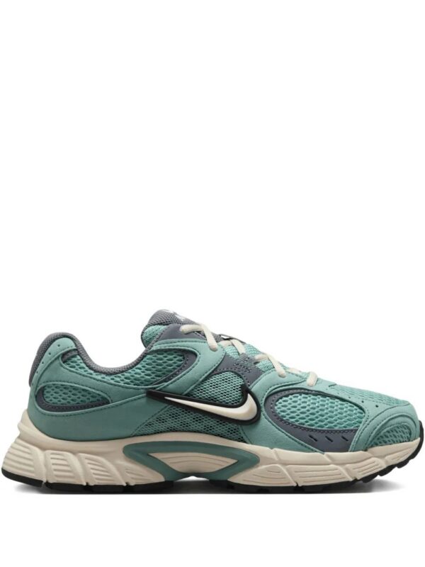 imgi_1_32635399_62935064_1000.jpg Nike V5 RNR mesh low-top sneakers