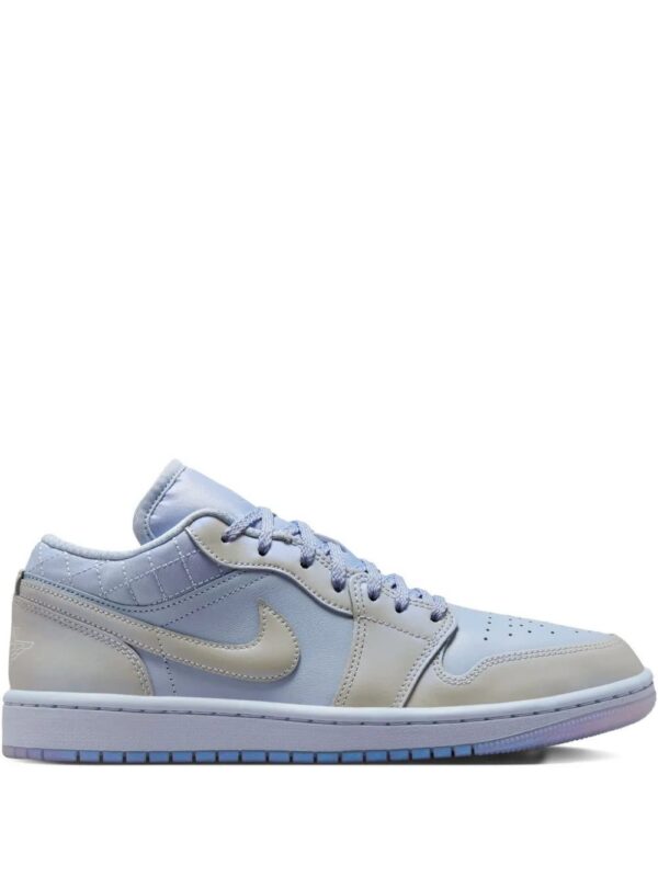 imgi_1_32636313_62935640_1000.jpg Jordan Air Jordan 1 Low quilted sneakers