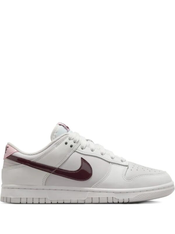 Nike  Dunk Low low-top sneakers