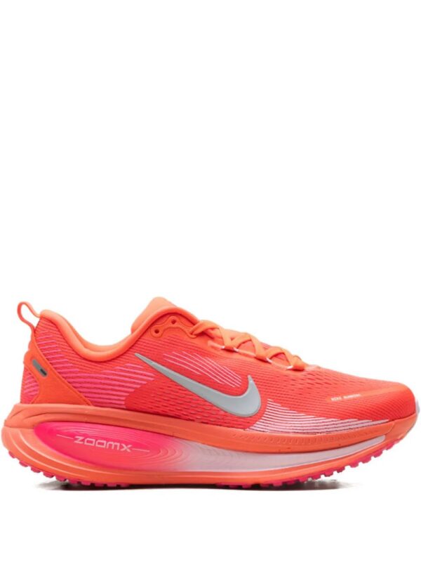 Nike  Vomero 18 sneakers
