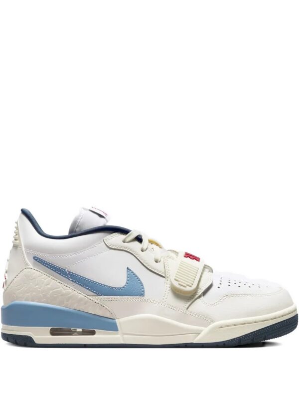 imgi_1_32860122_63397126_1000.jpg Jordan legacy strap trainers